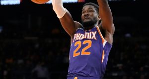 DeAndre Ayton Leaves Game With Sprained Left Ankle