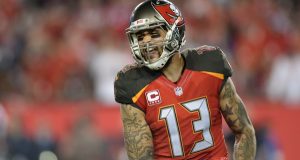 NFL To Review Officials Seeking Mike Evans For Autograph